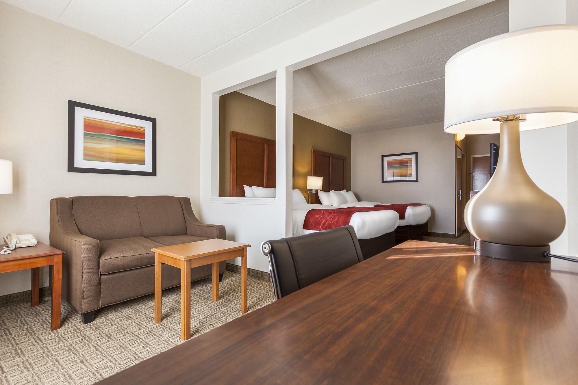 Comfort Suites Richmond Bagian luar foto