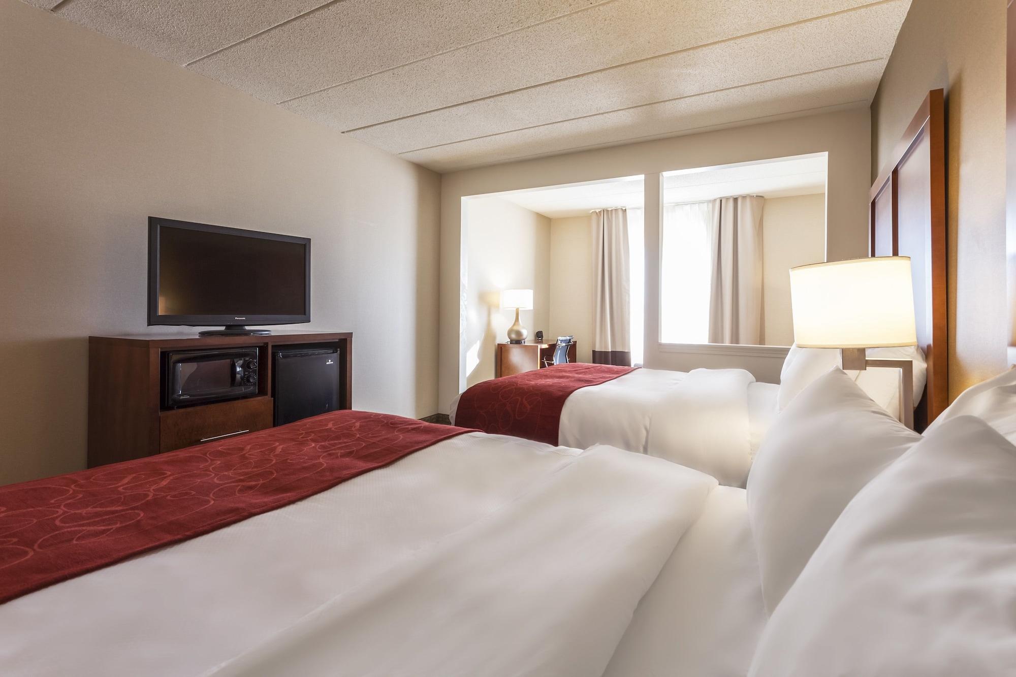 Comfort Suites Richmond Bagian luar foto