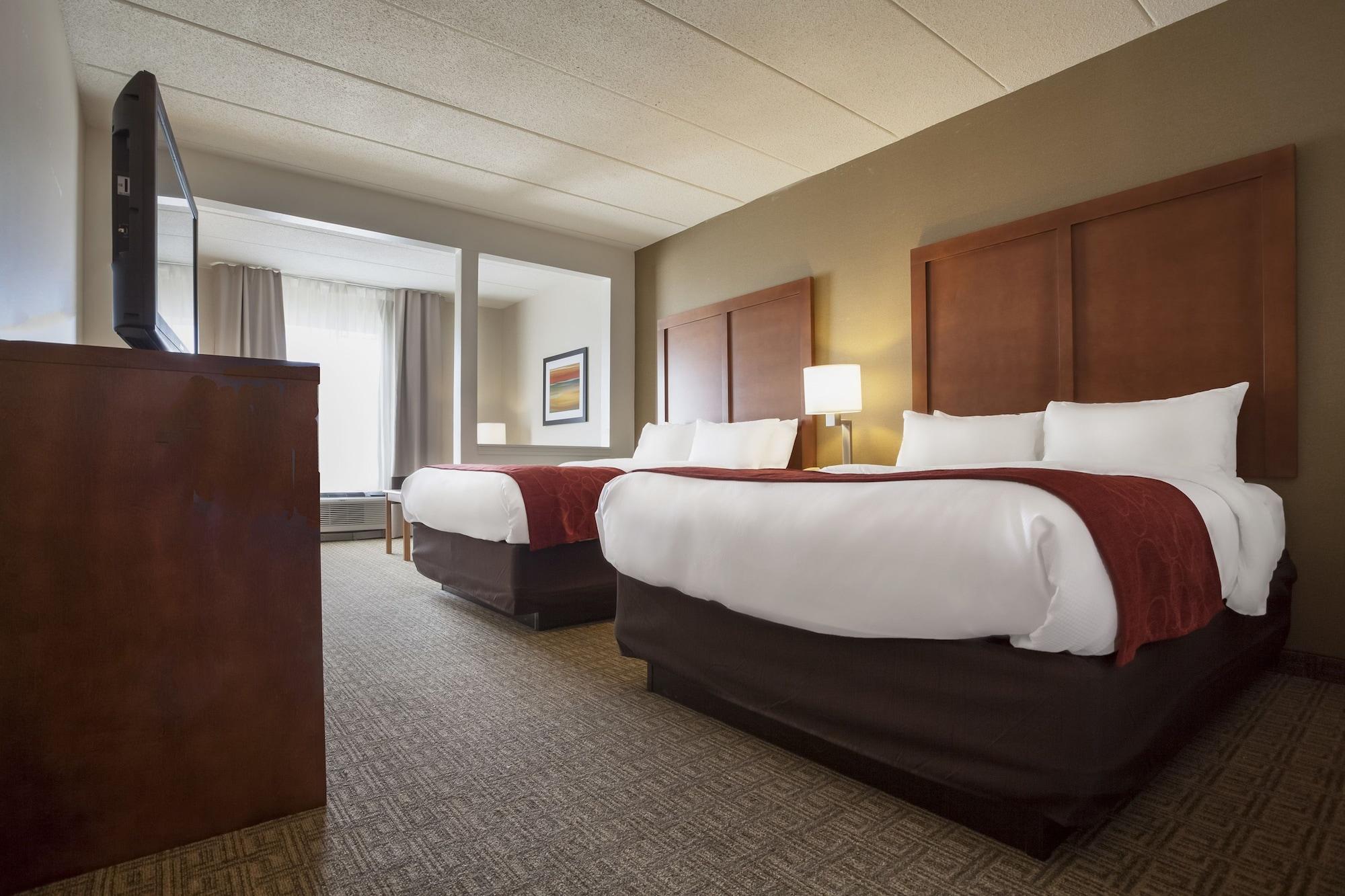 Comfort Suites Richmond Bagian luar foto