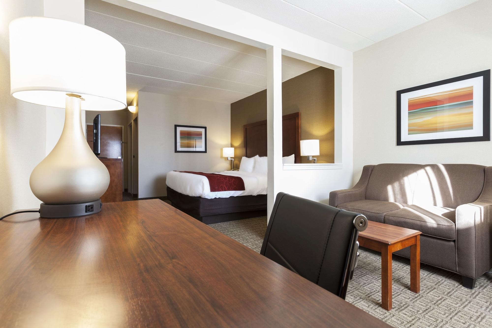 Comfort Suites Richmond Bagian luar foto