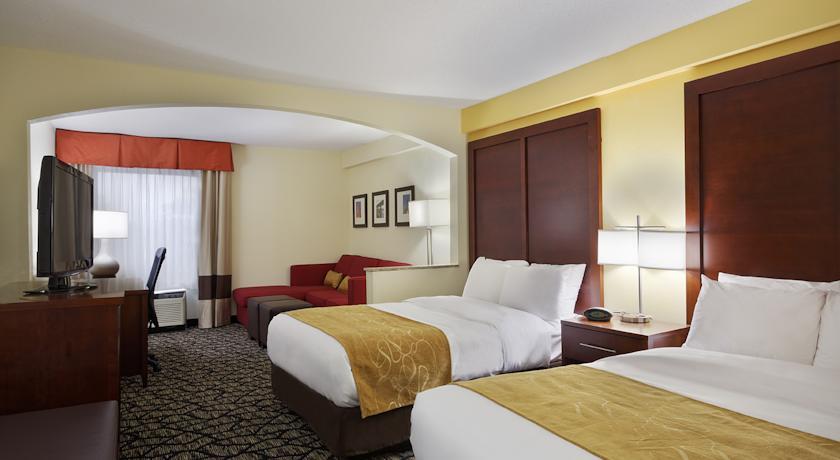 Comfort Suites Richmond Bagian luar foto