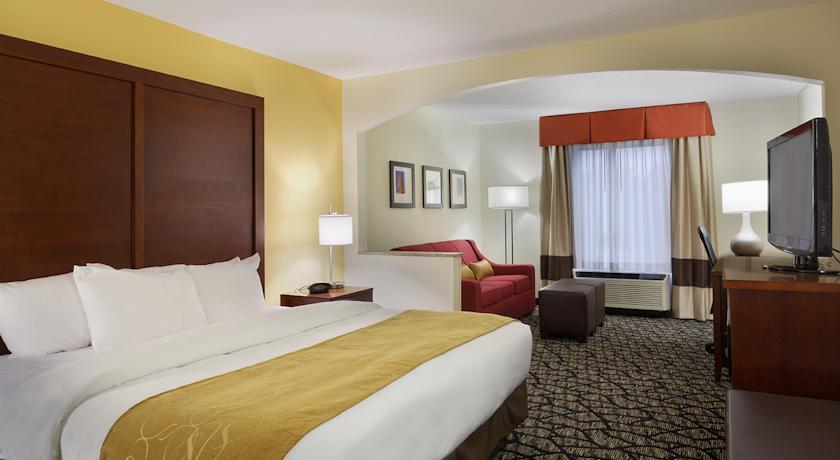 Comfort Suites Richmond Bagian luar foto